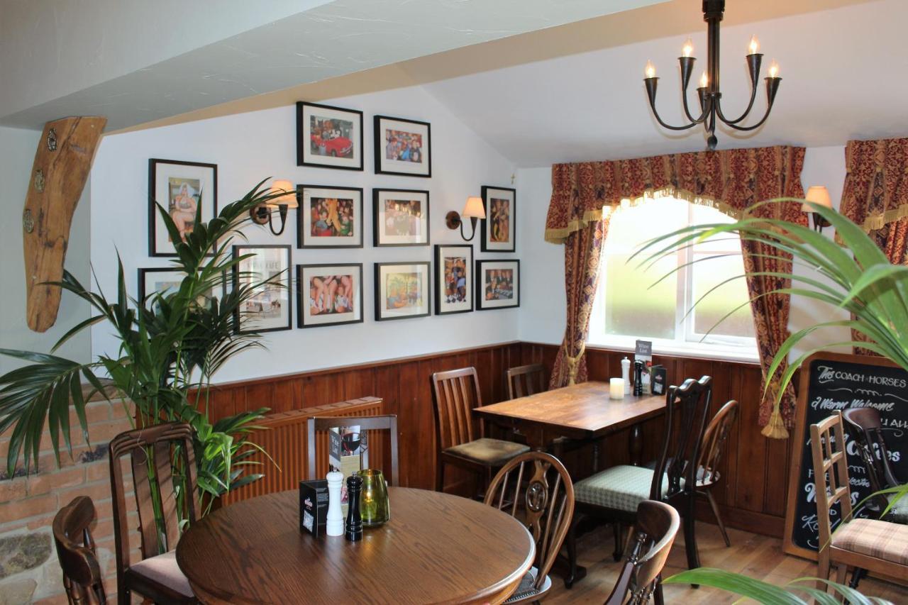 ホテル The Coach And Horses ワージング エクステリア 写真