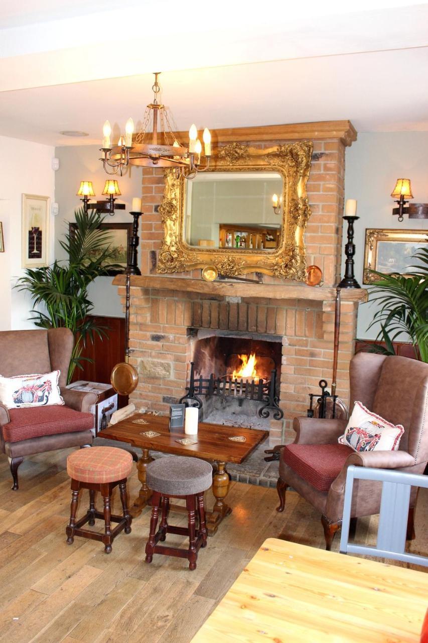 ホテル The Coach And Horses ワージング エクステリア 写真