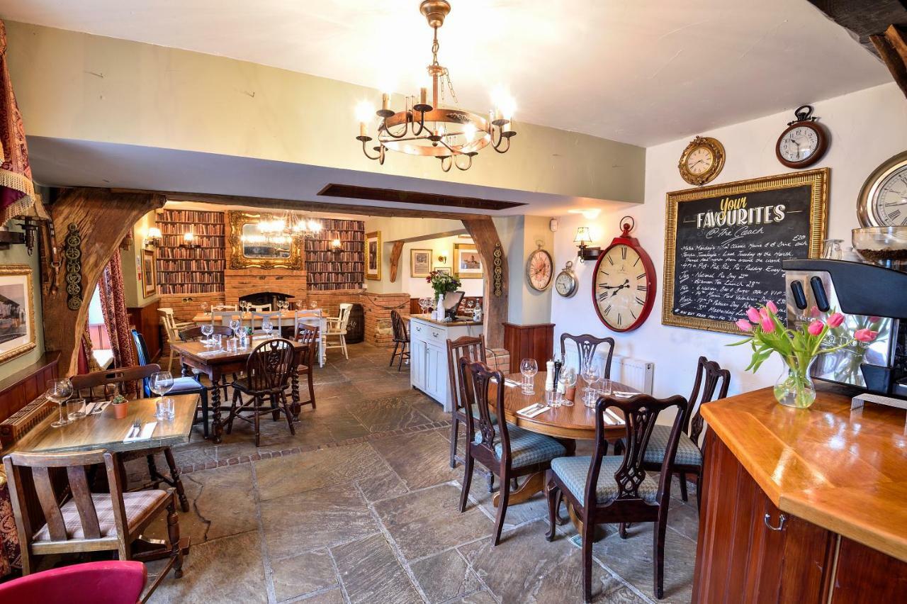 ホテル The Coach And Horses ワージング エクステリア 写真